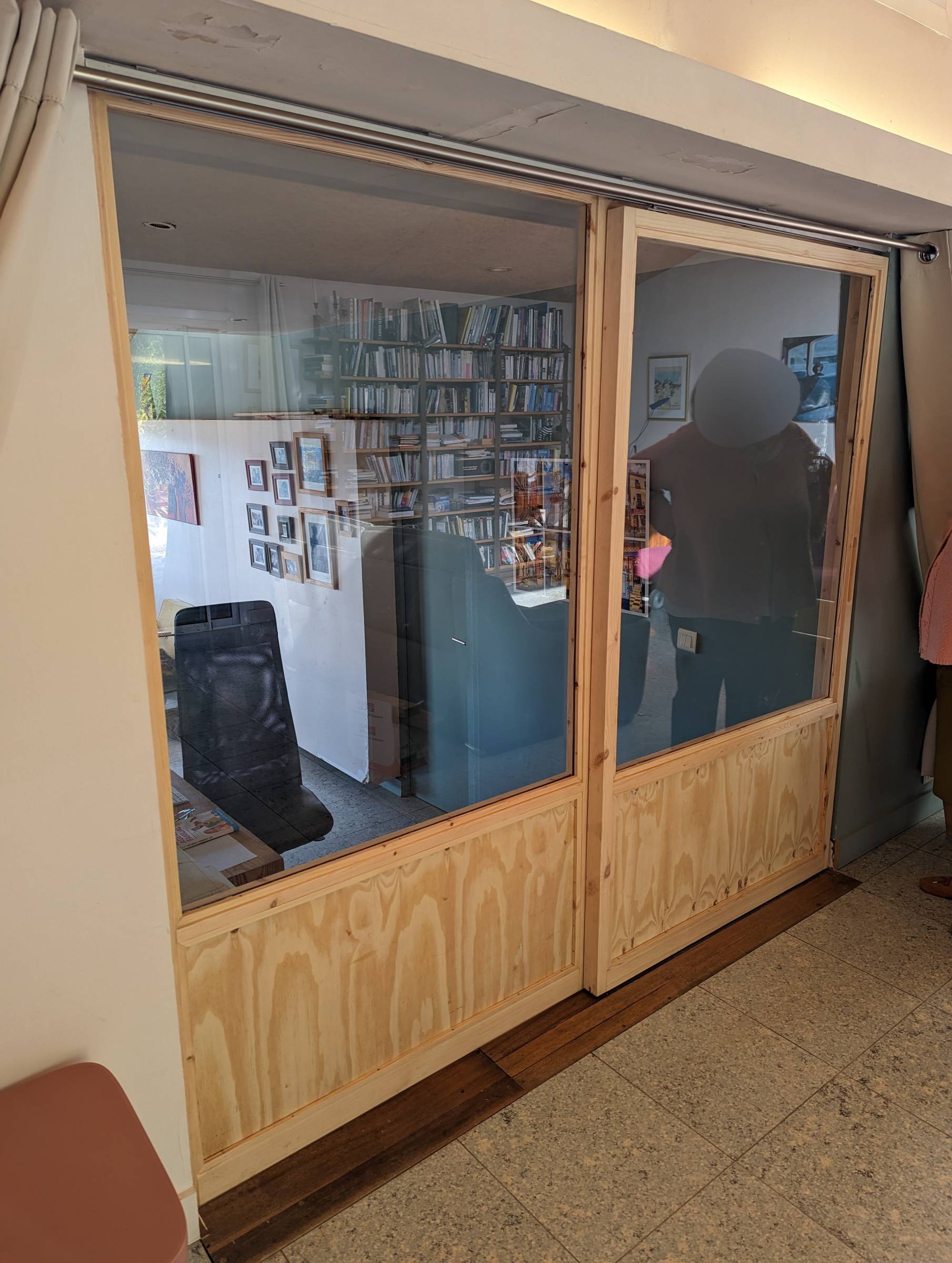 Fabrication et installation d'une porte coulissante à Fuveau (13710)